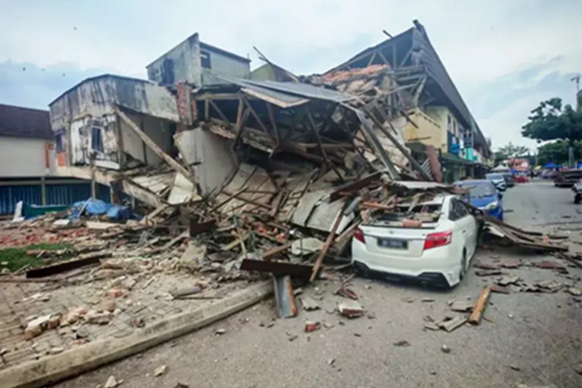 Building under renovation collapses in Melaka, workers feared trapped in rubble