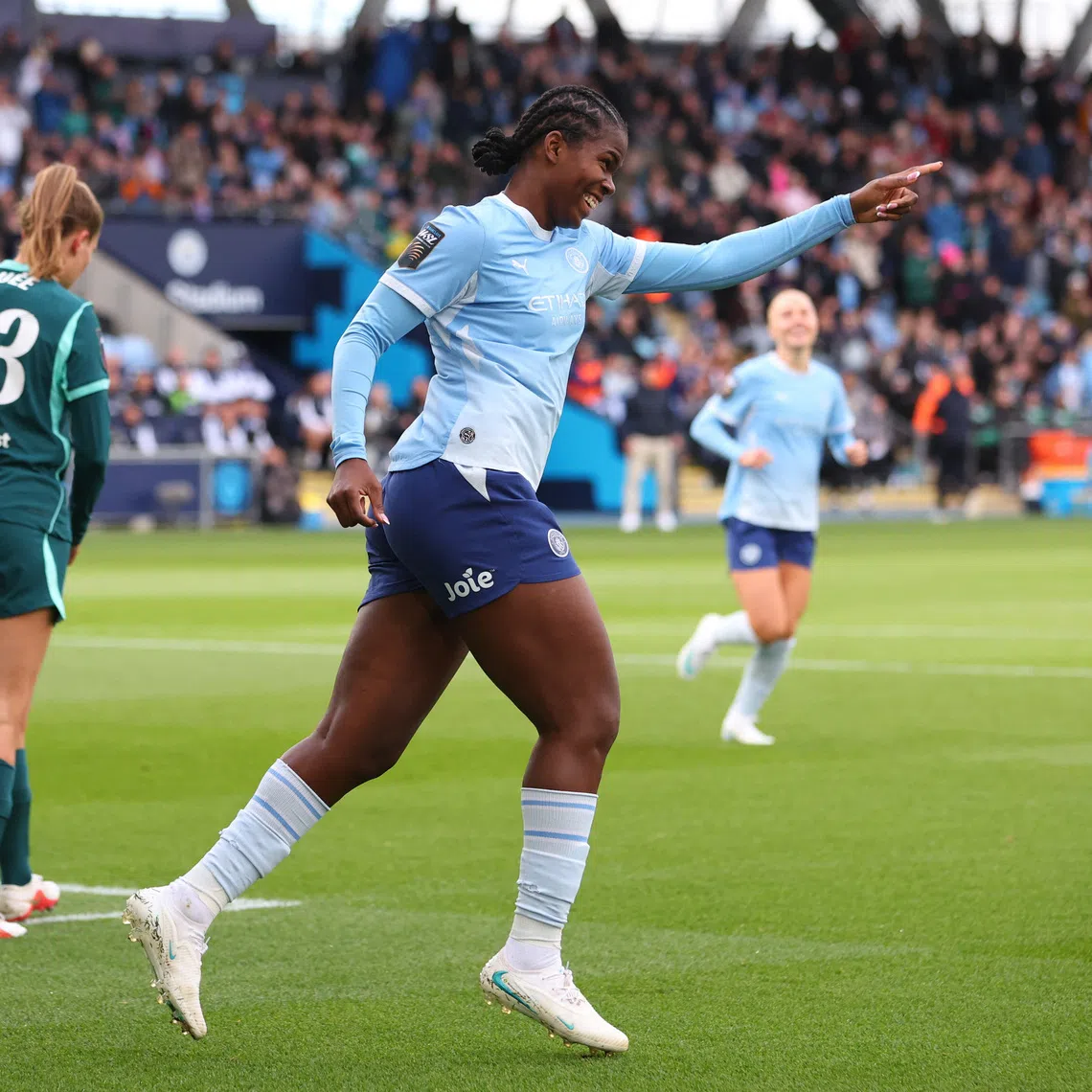 Soccer Football - Women's Super League - Manchester City v Brighton and Hove Albion - Manchester City Academy Stadium, Manchester, Britain - October 18, 2026 Manchester City's Khadija Shaw celebrates scoring their first goal Action Images via Reuters/Craig Brough
