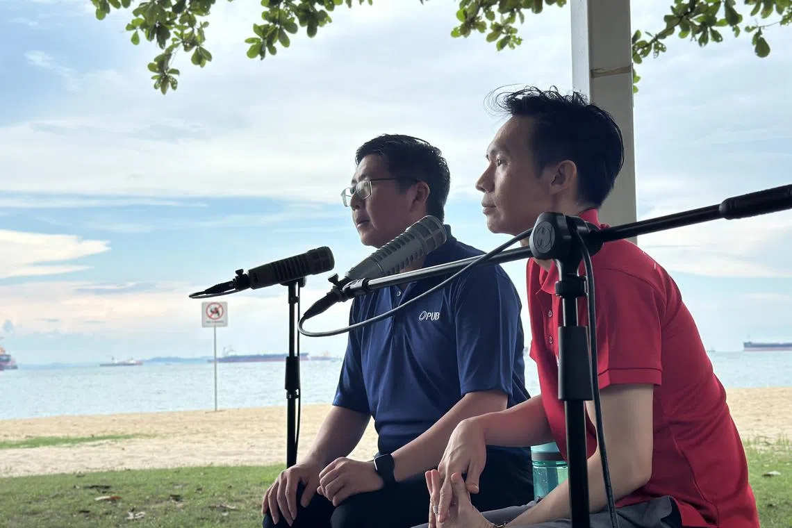 (From left) Mr Thoo Jung Chee, representative from National Water Agency PUB and Mr Lee Wai Kin representing the Urban Redevelopment Authority (URA). 