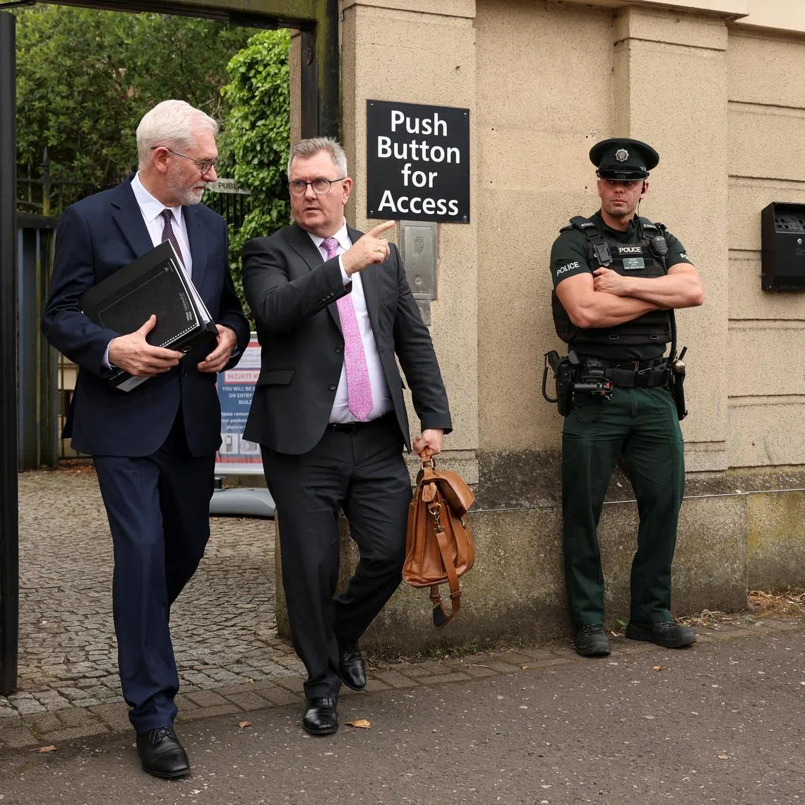 Jeffrey Donaldson, former leader of the Democratic Unionist Party (DUP), charged with historical sex offences, leaves the Newry Courthouse as he appeared for trial, in Newry, Northern Ireland, June 17, 2026. REUTERS/Cathal McNaughton