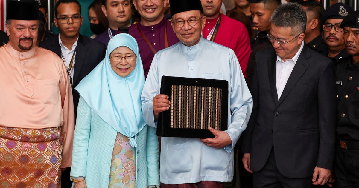 PM Anwar proposes record RM510 billion spending plan for 2027 budget