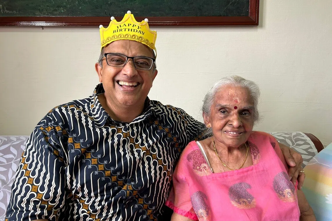 Vasu celebrating Amma’s 90th birthday with a home-cooked feast of traditional Malayalee dishes in March 2022.