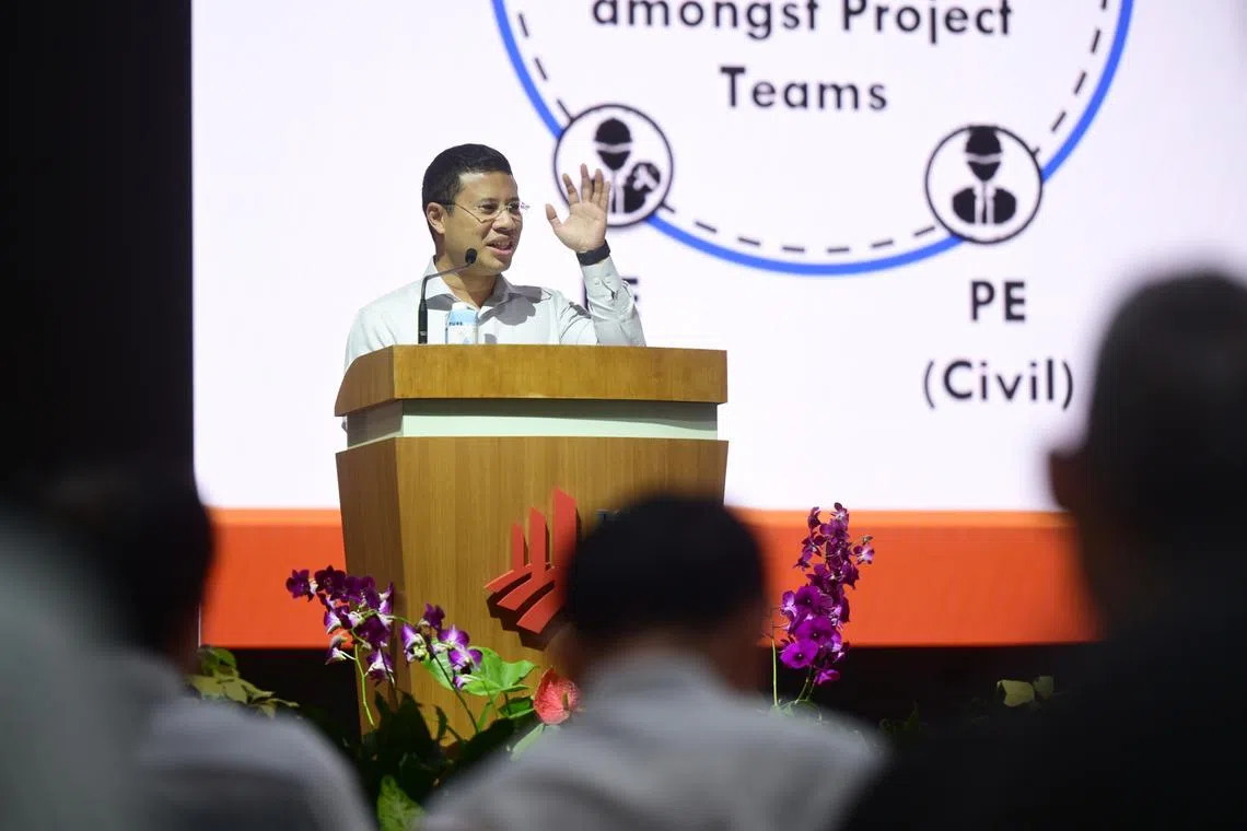 ST20250123_202594000912 ilbca23 Azmi Athni/Isabelle Liew//

Mr Desmond Lee, Minister of National Development, giving an opening address at the Building and Construction Authority (BCA) and Real Estate Developers? Association of Singapore (REDAS) 35th annual BCA-REDAS Built Environment and Real Estate Prospects Seminar 2025 on Jan 23, 2025.

ST PHOTO: AZMI ATHNI