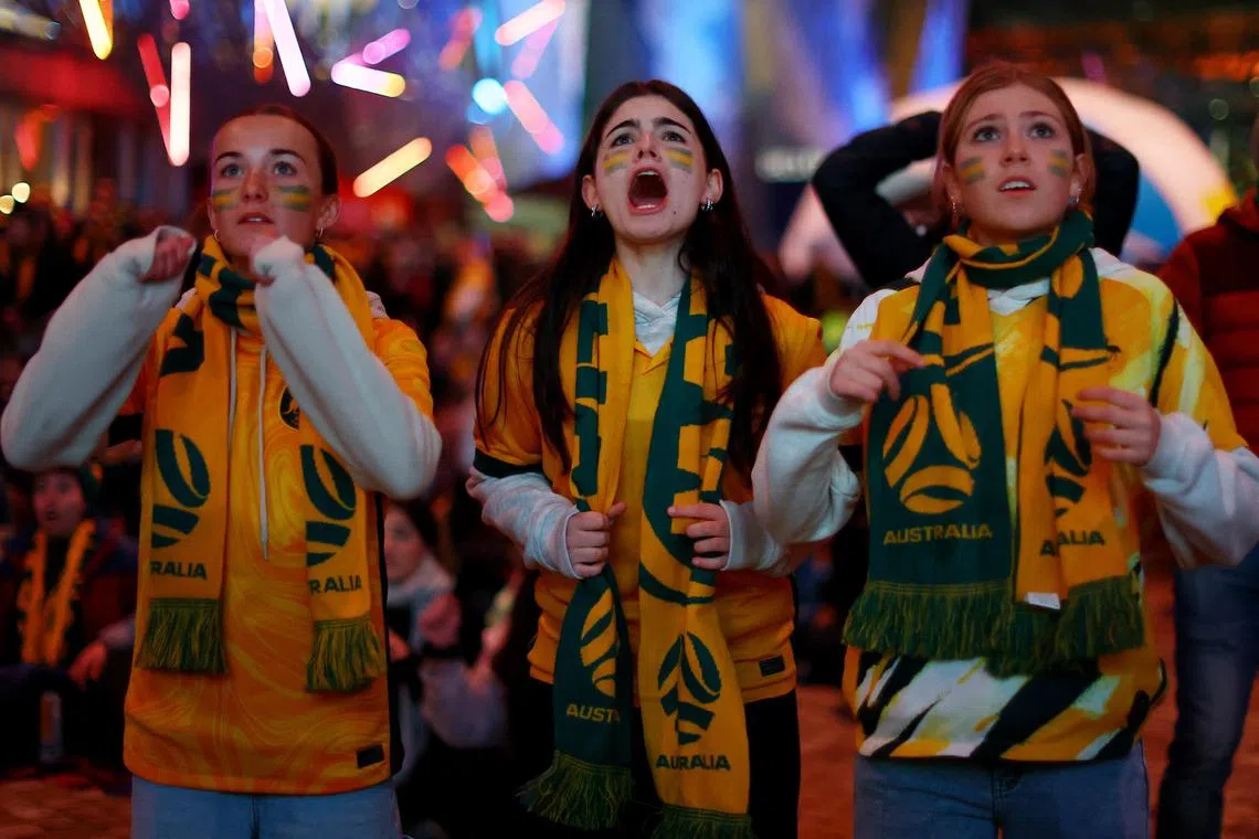 Soccer Football - FIFA Women’s World Cup Australia and New Zealand 2023 - Fan festival - Melbourne, Australia - July 20, 2023
Australia fans react as they watch the Australia v Republic of Ireland match REUTERS/Hannah Mckay