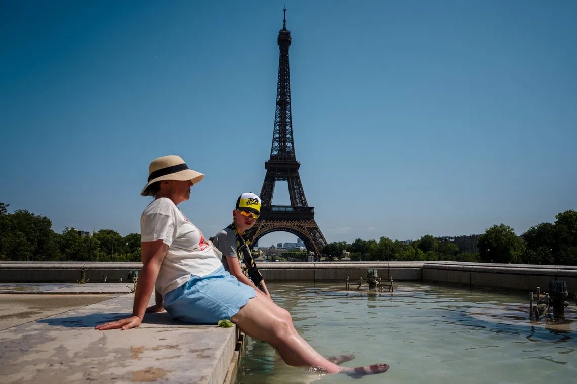 Temperatures in Paris could drop to as low as 10 deg C on Sept 21.