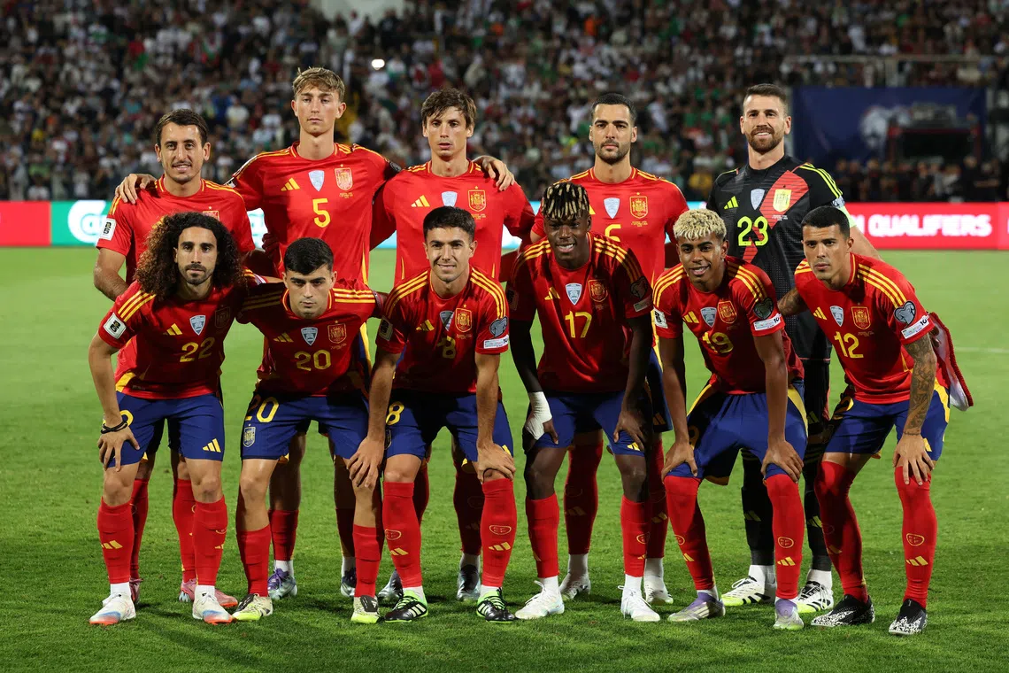 FILE PHOTO: Soccer Football - World Cup - UEFA Qualifiers - Group E - Bulgaria v Spain - Vasil Levski National Stadium, Sofia, Bulgaria - September 4, 2025 Spain players pose for a team group photo before the match REUTERS/Stoyan Nenov/File Photo