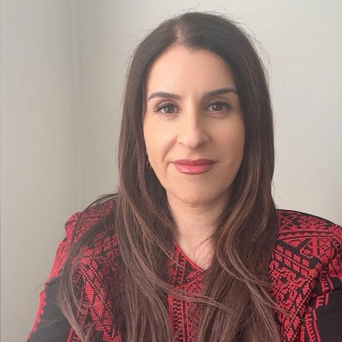 Palestinian-Australian author Randa Abdel-Fattah had her invitation to Australia's leading Adelaide Festival rescinded by organisers.