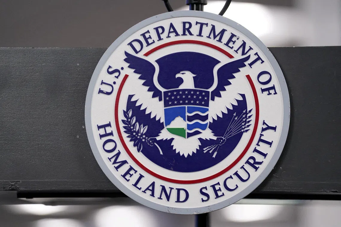 FILE PHOTO: The U.S. Department of Homeland Security seal is displayed ahead of an expected press conference at the FEMA National Response Coordination Center in Washington, D.C., U.S., January 24, 2026. REUTERS/Nathan Howard./File Photo/File Photo