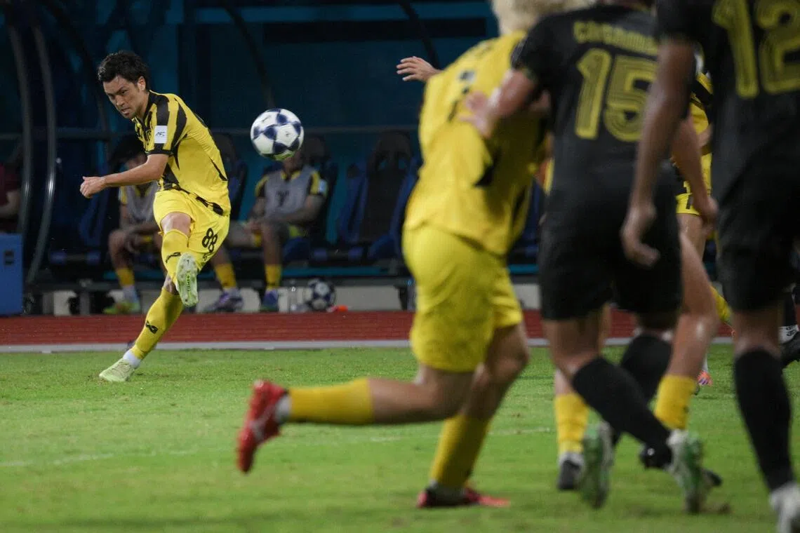 BG Tampines Rovers' Kohya Kazama sending in a free kick during their ACL2 win over Kaya-Iloilo on Nov 27.