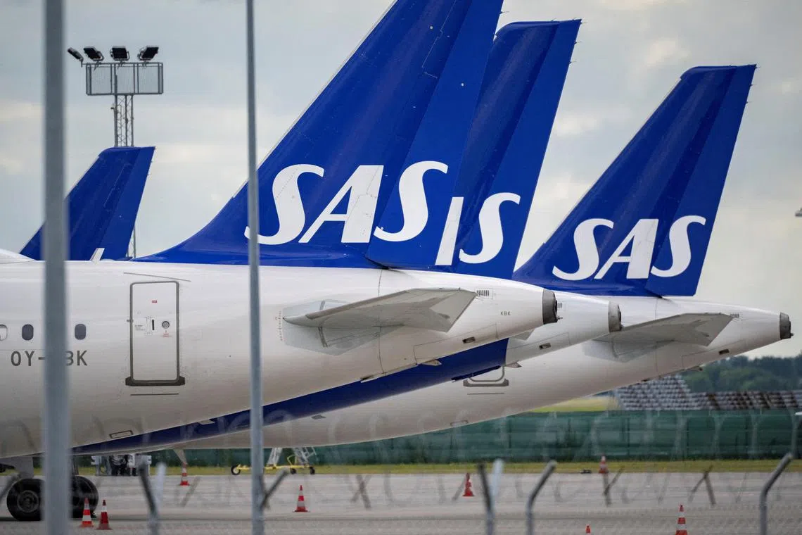 SAS AB needs to raise at least 9.5 billion Swedish kronor (S$1.17 billion) in new equity and convert or cut its debt pile of about 20 billion kronor.