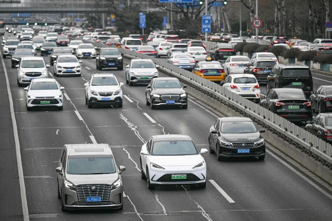 The Supreme People's Court said on-board assisted driving systems cannot replace drivers as the main primary driving subject.