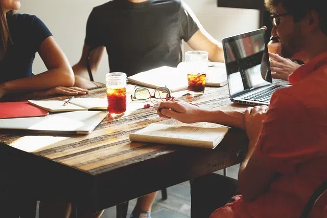Modern working life and the disappearance of silence