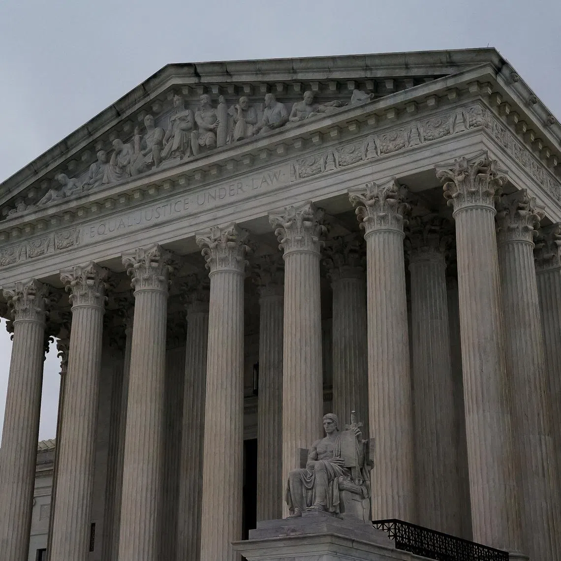 The U.S. Supreme Court building is seen in the rain in Washington, U.S., October 2, 2022. REUTERS/Elizabeth Frantz