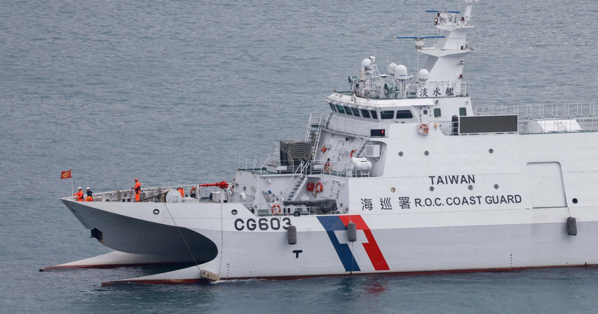 China tracks USS Charleston near Sabina Shoal