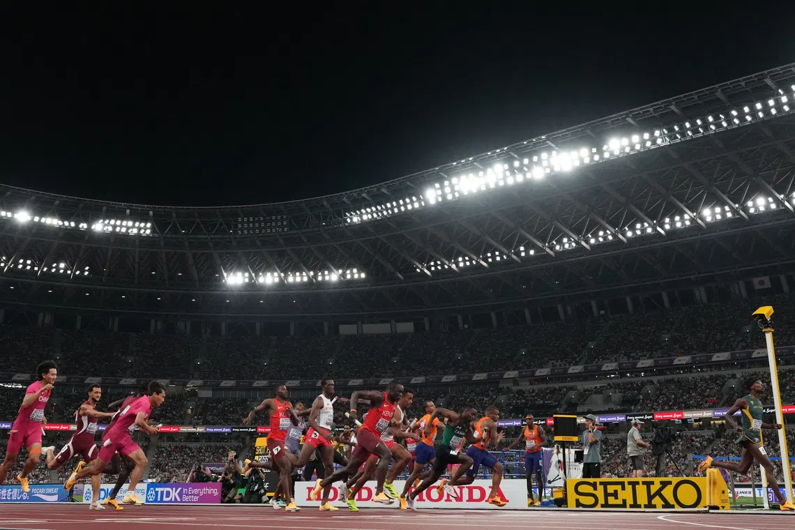 World Athletics Championships Tokyo 2025 - Men's 4 x 400m Relay Round 1 - Japan National Stadium, Tokyo, Japan - September 20, 2025 General view of athletes in action during heat 1 REUTERS/Pawel Kopczynski