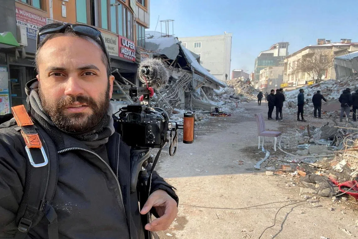 FILE PHOTO: Reuters' journalist Issam Abdallah takes a selfie picture while working in Maras, Turkey, February 11, 2023. REUTERS/Issam Abdallah/File Photo