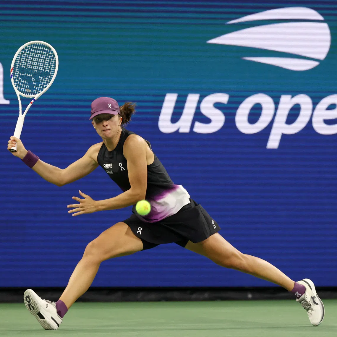Tennis - U.S. Open - Flushing Meadows, New York, United States - August 31, 2026 Poland's Iga Swiatek in action during her first round match against China's Xiyu Wang IMAGN IMAGES via Reuters/Geoff Burke