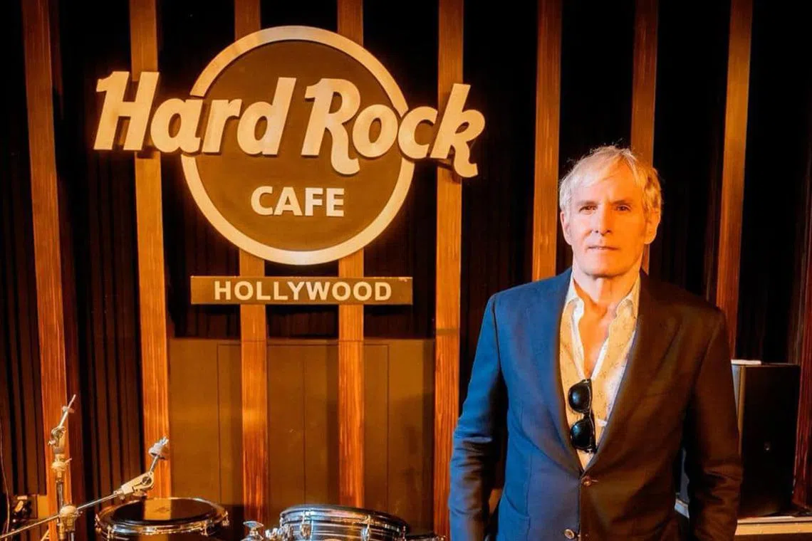 Michael Bolton said he was discovered to have a brain tumour “just before the holidays”.