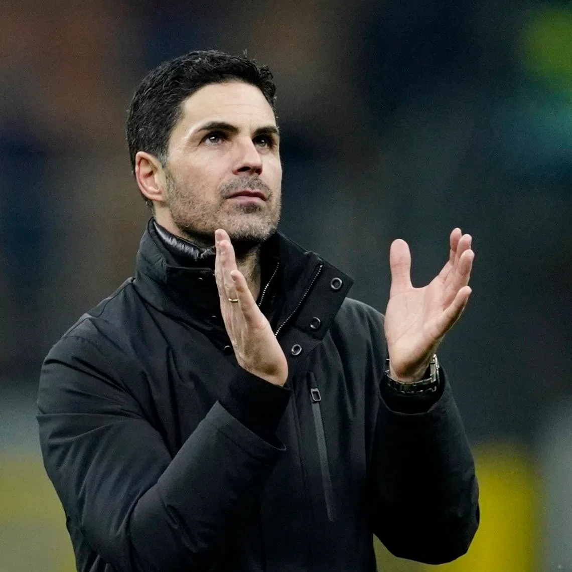 Soccer Football - UEFA Champions League - Inter Milan v Arsenal - San Siro, Milan, Italy - January 20, 2026 Arsenal manager Mikel Arteta applauds fans after the match REUTERS/Matteo Ciambelli