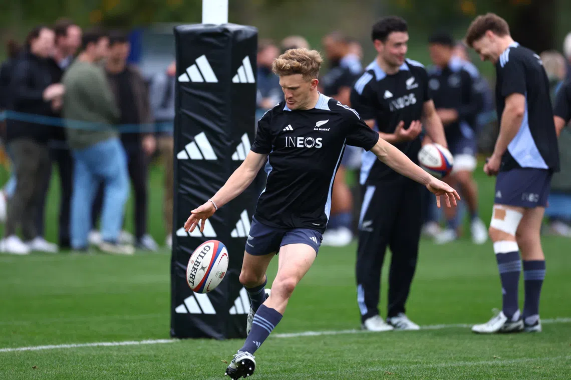 FILE PHOTO: Rugby Union - Autumn International - New Zealand Training - The Lensbury hotel, London, Britain - November 1, 2024 New Zealand's Damian McKenzie during training Action Images via Reuters/Matthew Childs/File Photo