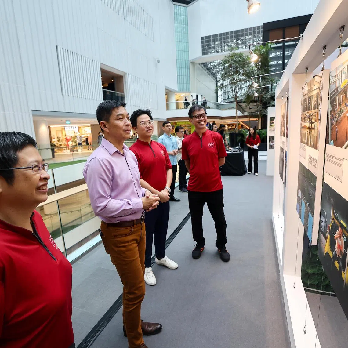 CMG20230405-Darwis01 陈渊庄/ 王博涵/ “定格百年”早报摄影展 [Raffles City]