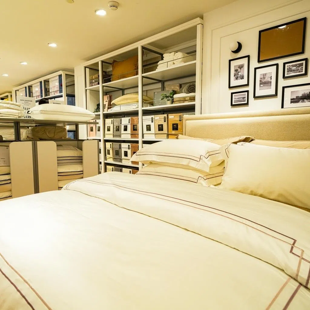 More than just mattresses, SLEEPLAB fathers everything that shapes how you prepare for sleep in a single space. 