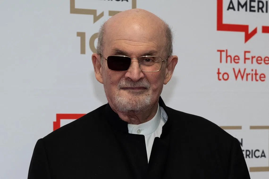 Salman Rushdie arrives on the red carpet for the 2023 PEN America Literary Gala  at The Museum of Natural History 
 in New York, New York, on May 18, 2023.   (Photo by Gabriele Holtermann/Sipa USA)No Use Germany.