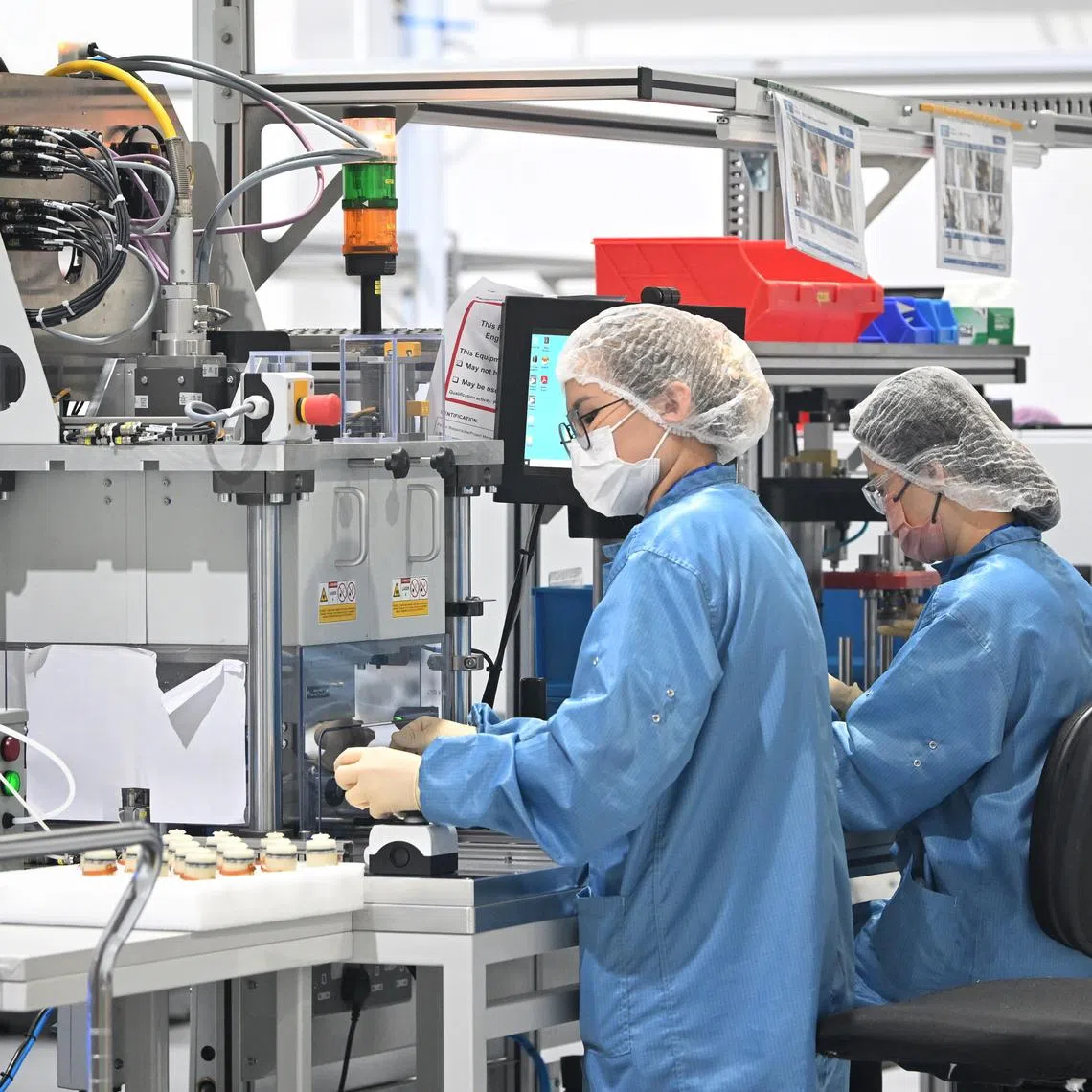 The official purchasing managers’ index rose from 49.9 points in July to 50 points.