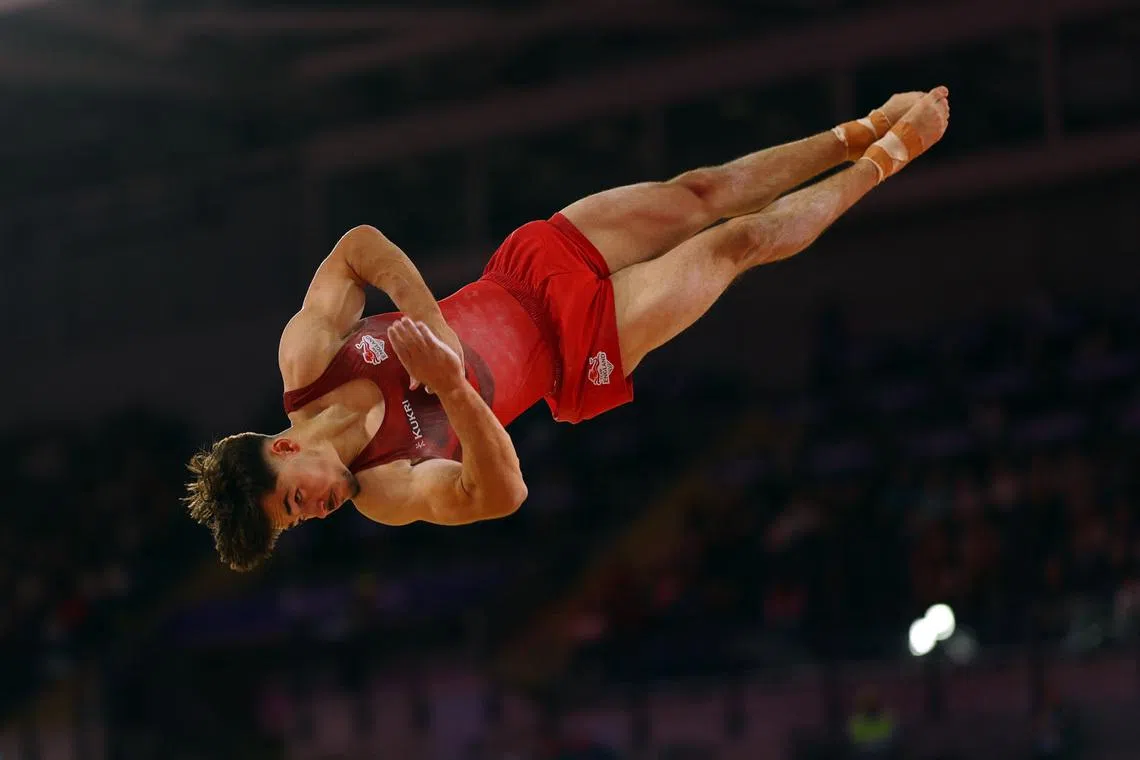 Commonwealth Games 2026 - Artistic Gymnastics - Commonwealth Arena, Glasgow, Scotland, Britain - July 24, 2026 England's Gabriel Langton in action on the floor during the Men's Team Final and Individual Qualification REUTERS/Matthew Childs