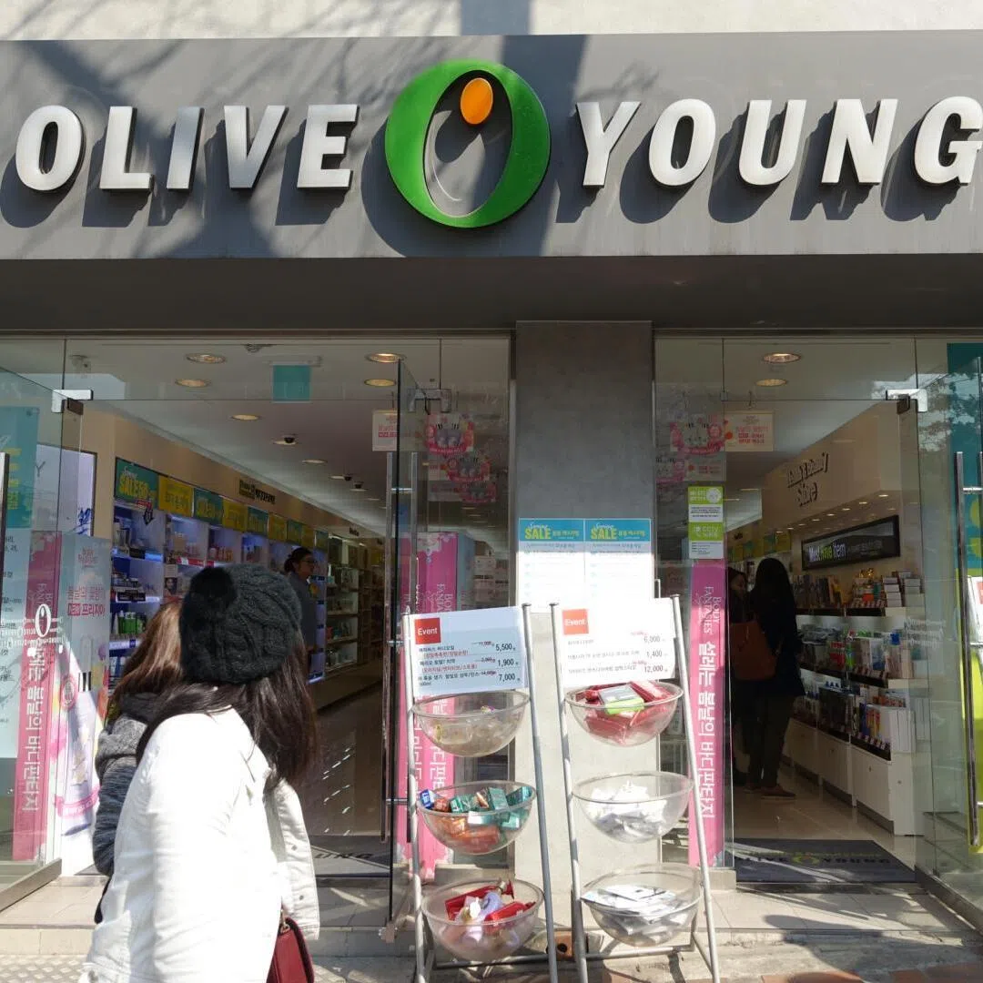 The K-beauty giant will begin its entry in high-traffic districts in Pasadena, northeast of LA.