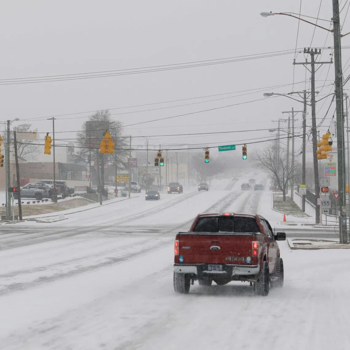 Snow beginning to collect in Nashville, Tennessee, on Jan 24.