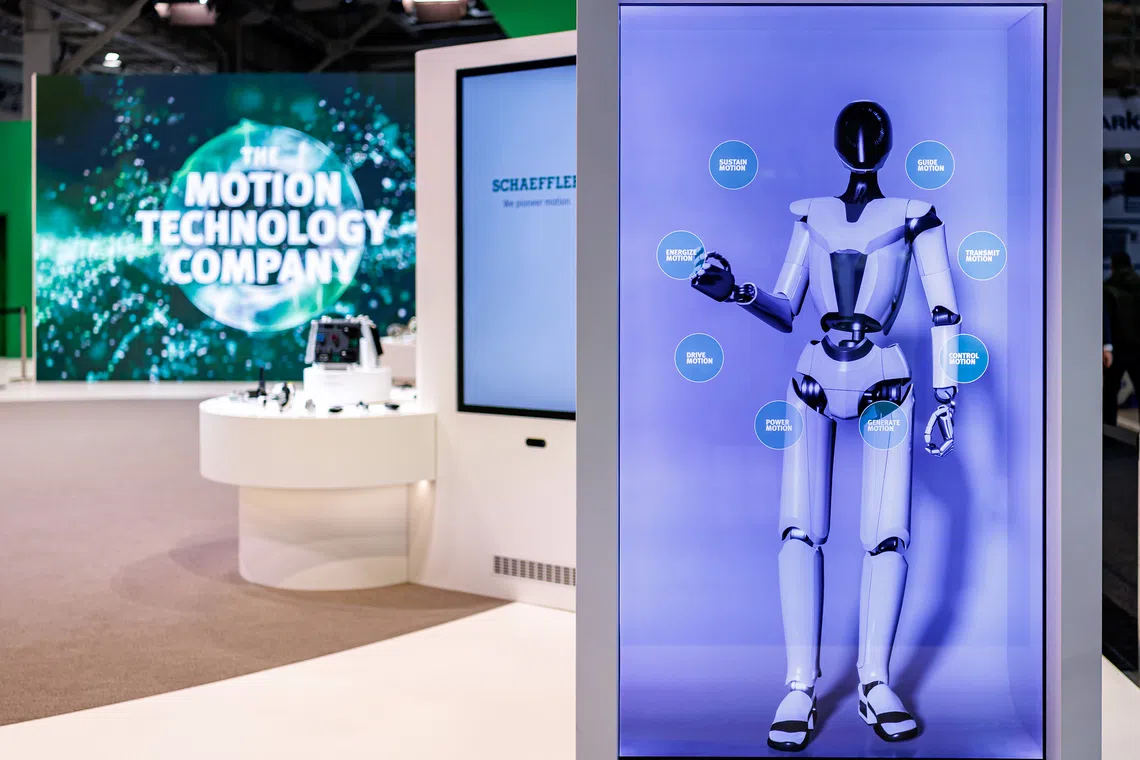 New lab at NTU to advance AI-powered humanoid robots for industry use | The Straits Times