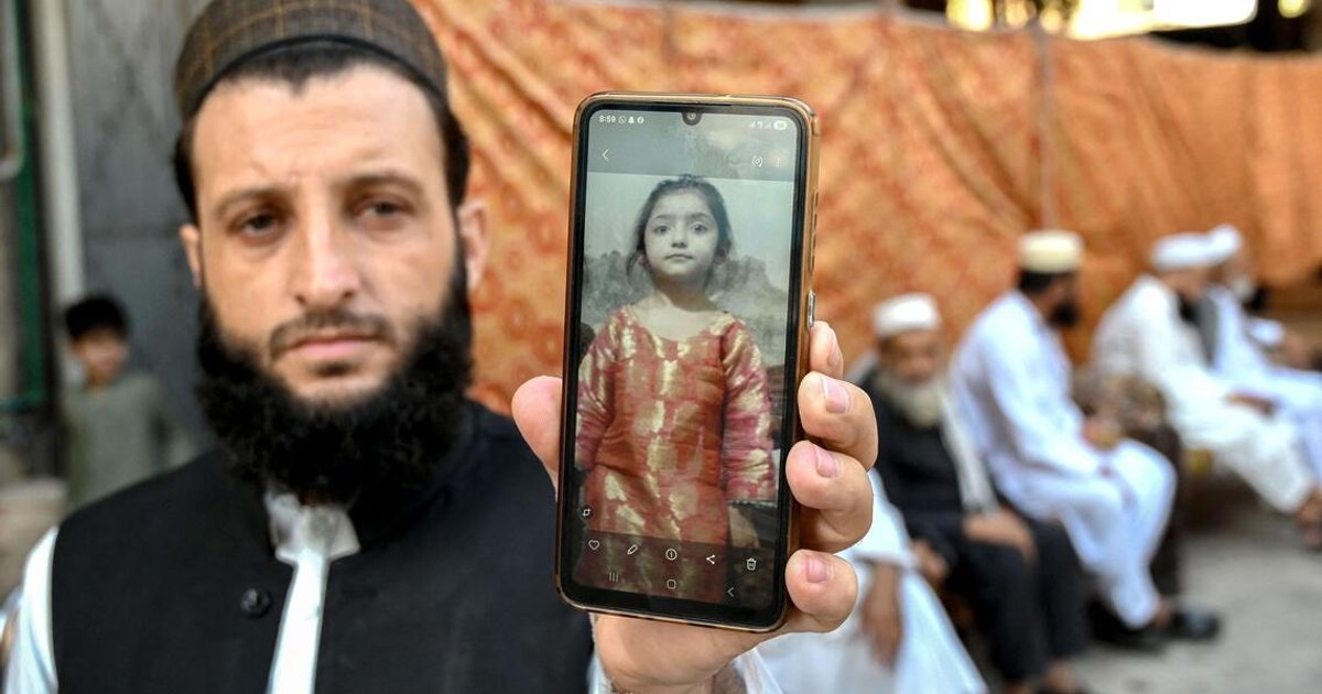 Families of children killed in Pakistan school roof collapse demand justice