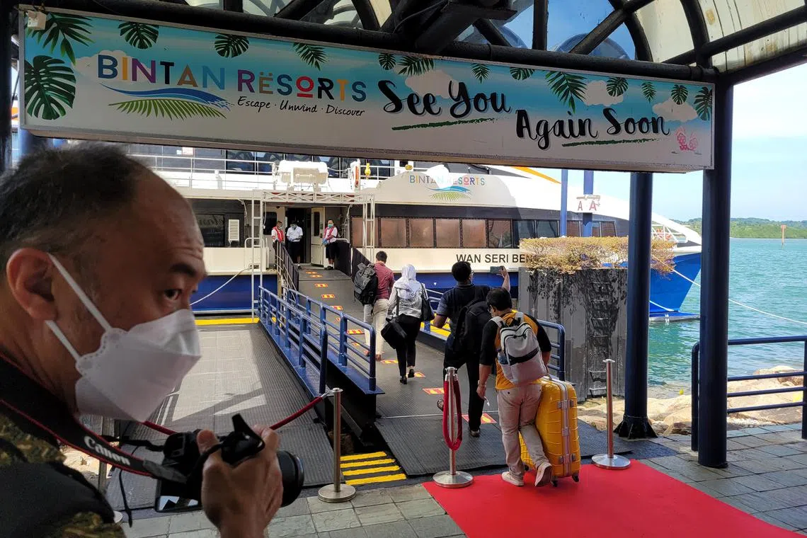 Through the new policy, the country seeks to attract short-term visitors for leisure and business, especially to the Nongsa Digital Park and Bintan Resort.