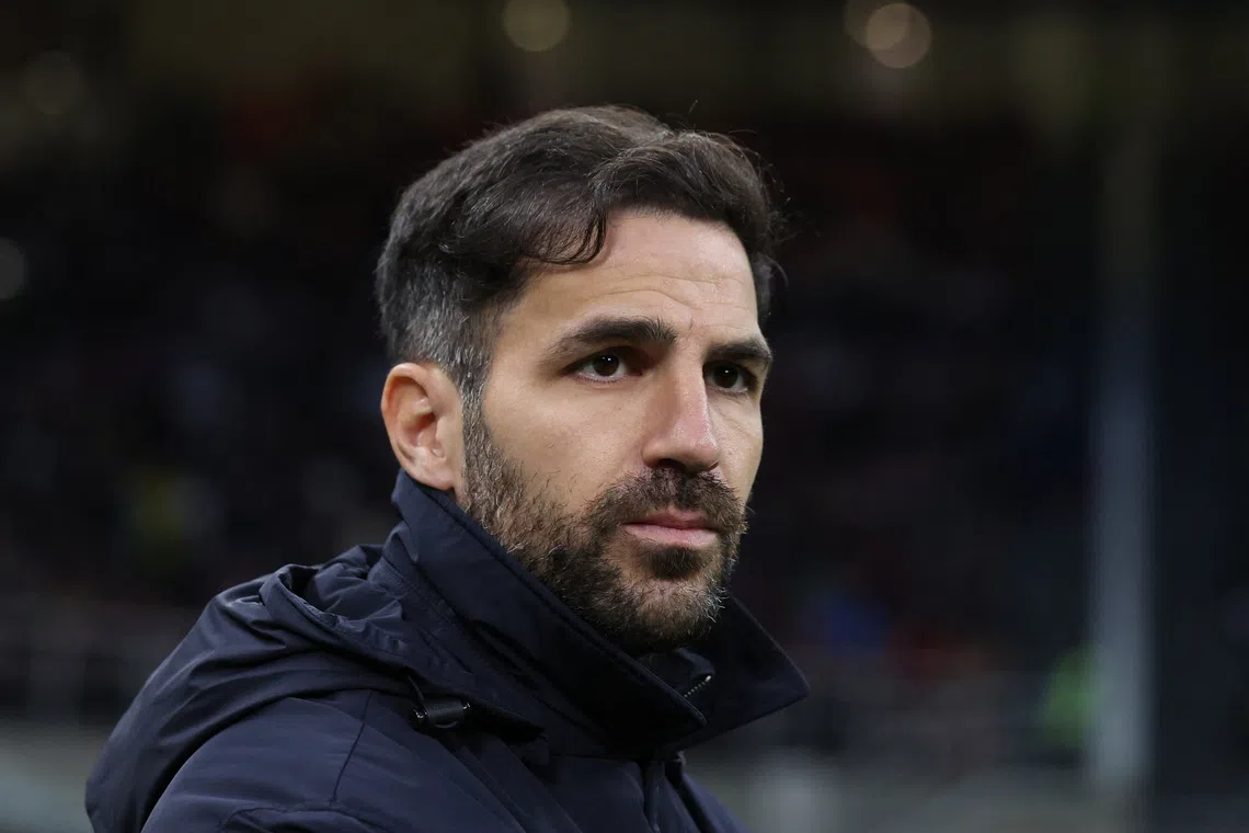 FILE PHOTO: Soccer Football - Serie A - AC Milan v Como - San Siro, Milan, Italy - March 15, 2025 Como coach Cesc Fabregas before the match REUTERS/Claudia Greco/File photo