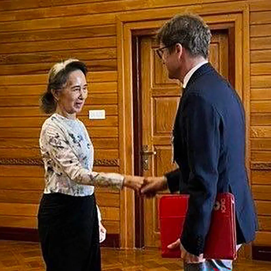 Aung San Suu Kyi met a delegate from the International Committee of the Red Cross on Aug 3.