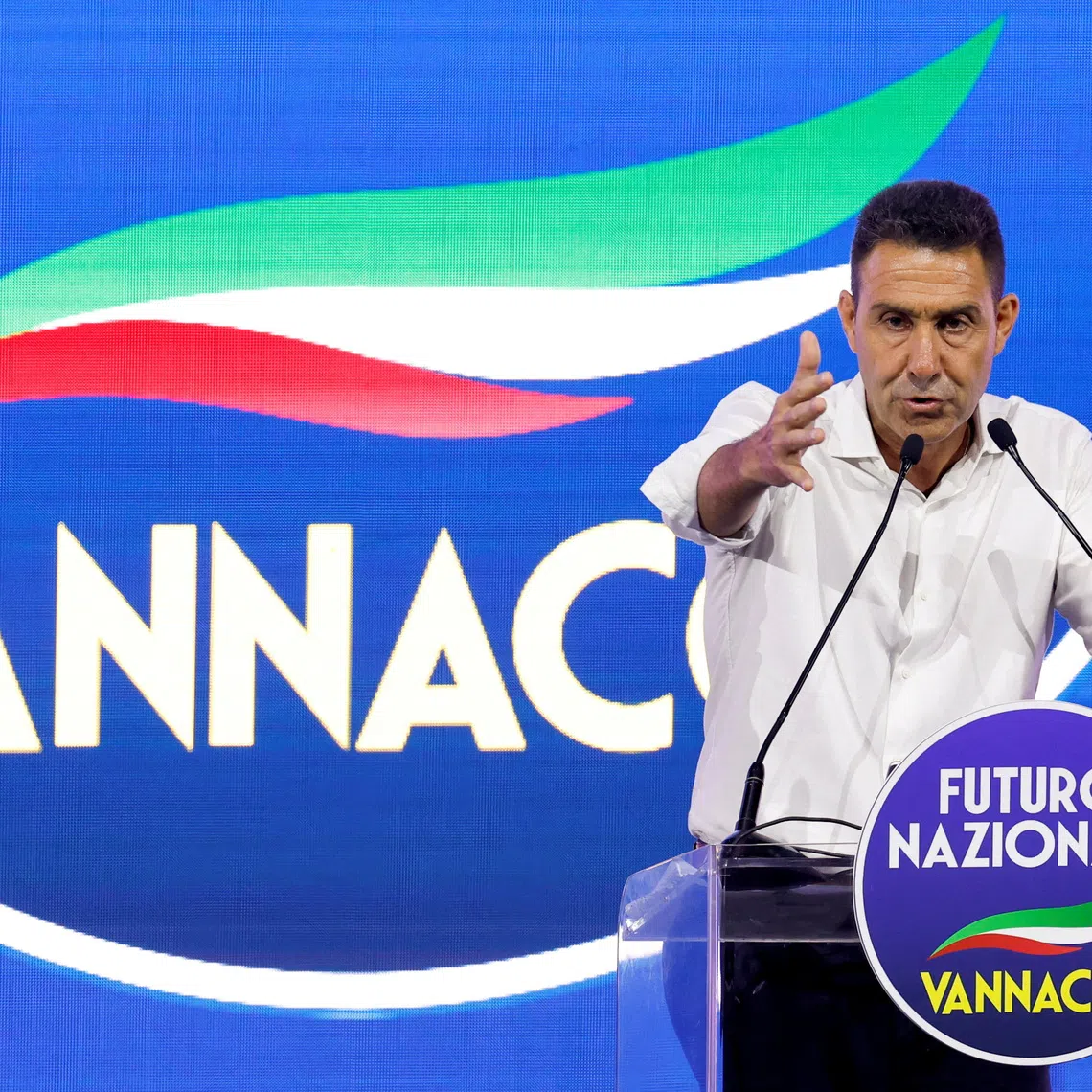 FILE PHOTO: Former Italian general Roberto Vannacci delivers his speech at the end of the national assembly of his far-right Futuro Nazionale party, in Rome, Italy, June 14,  2026. REUTERS/Remo Casilli/File Photo