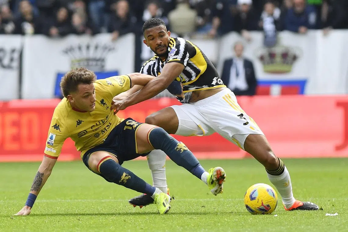 Soccer Football - Serie A - Juventus v Genoa - Allianz Stadium, Turin, Italy - March 17, 2024 Juventus' Gleison Bremer in action with Genoa's Mateo Retegui REUTERS/Massimo Pinca/File Photo