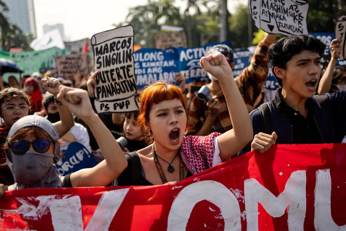 Thousands mount renewed protests against corruption in the Philippines