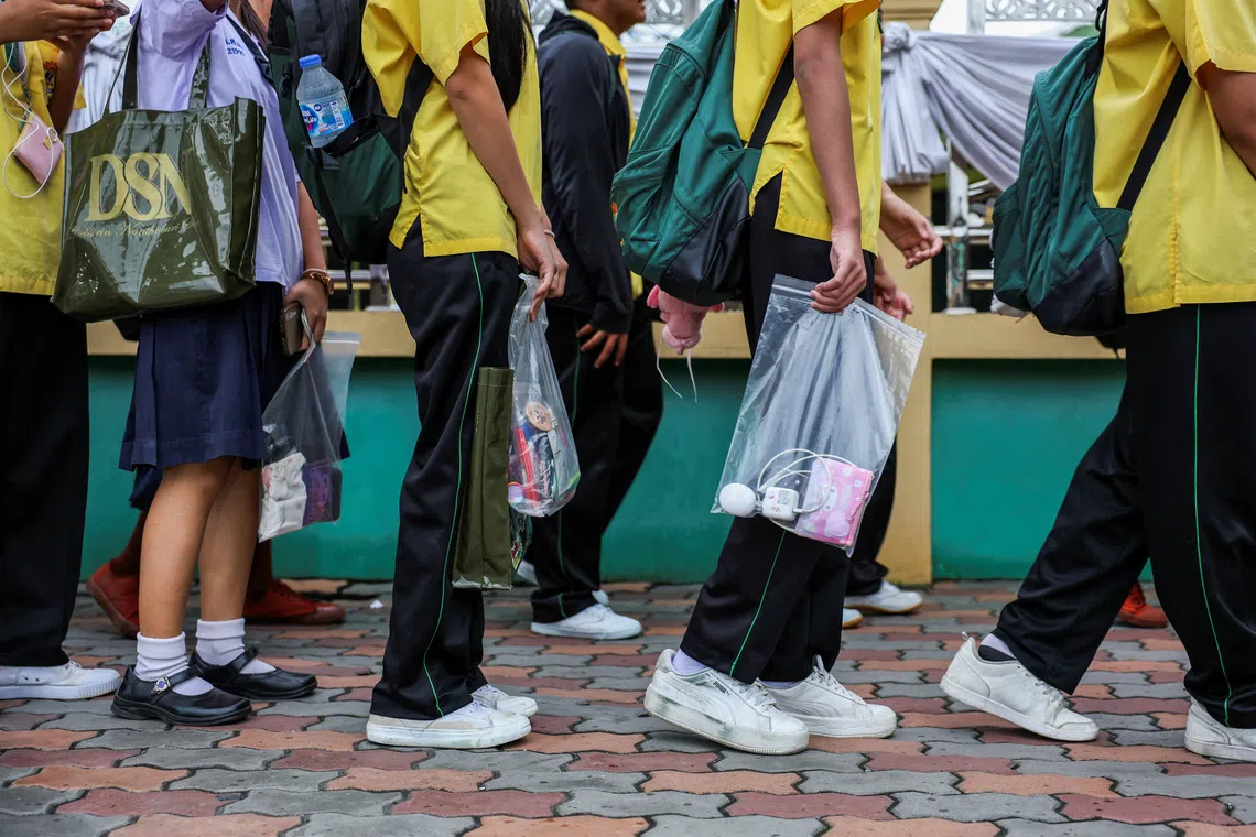 After student's shooting rampage, Thai school reopens under tight security