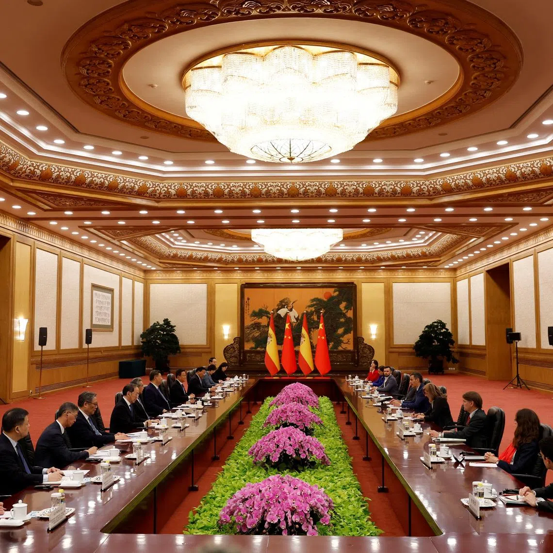 China's President Xi Jinping and Spain's Prime Minister Pedro Sanchez attend a meeting at the Great Hall of the People in Beijing on April 14, 2026. Haruna Furuhashi/Pool via REUTERS