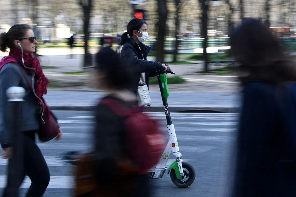In 2021, 24 people died in scooter-related accidents in France, including one in Paris.