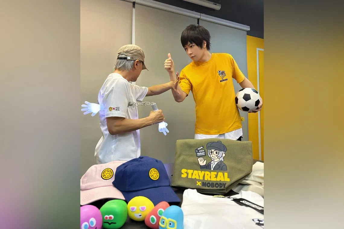 Stephen Chow (left) shared photos with Mayday's Ashin on social media on May 9, 2024.