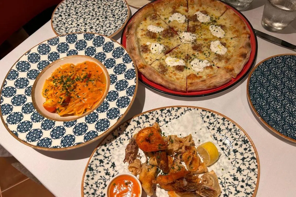 (Clockwise from top left) Linguine al Granchio, salsiccia and burrata pizza, and frittura mista di pesce at Duomo Ristorante. 