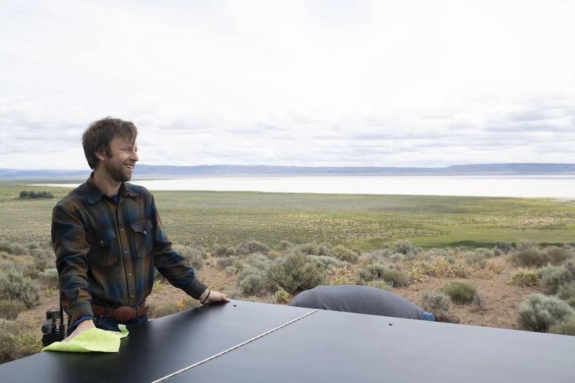 The pianist Hunter Noack, who is in the midst of a 10th-anniversary tour of his ÒIn A LandscapeÓ project, which takes him to places in the outdoors not known for hosting concerts, performing in Princeton, Ore. on June 21, 2025. ÒI get excited at the idea of bringing a piano where no piano has gone before,Ó Noack said. (Alex Hecht/The New York Times)