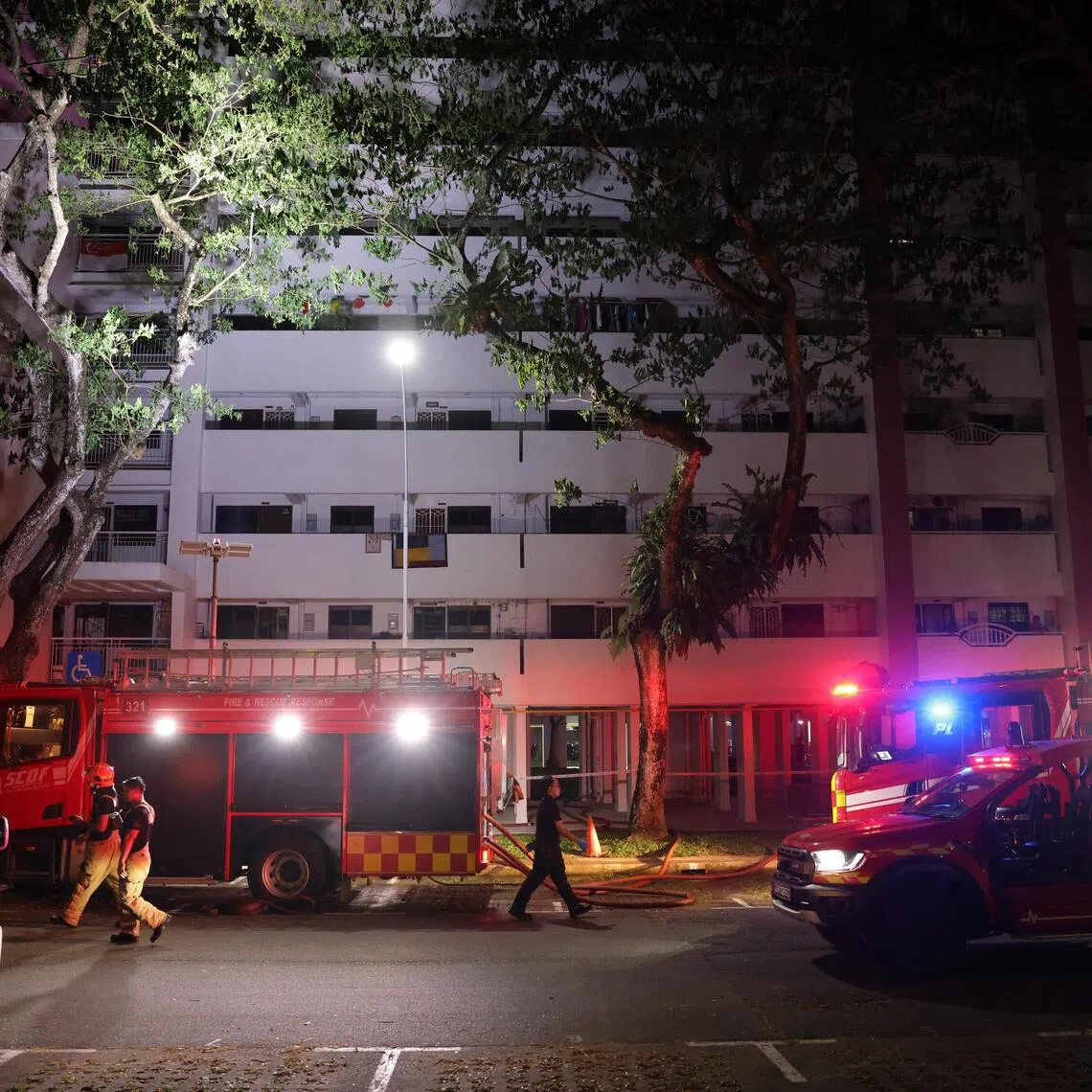 Fire engines and SCDF personnel are seen at Blk 510 Ang Mo Kio Avenue 8, on Sept 25, 2025.