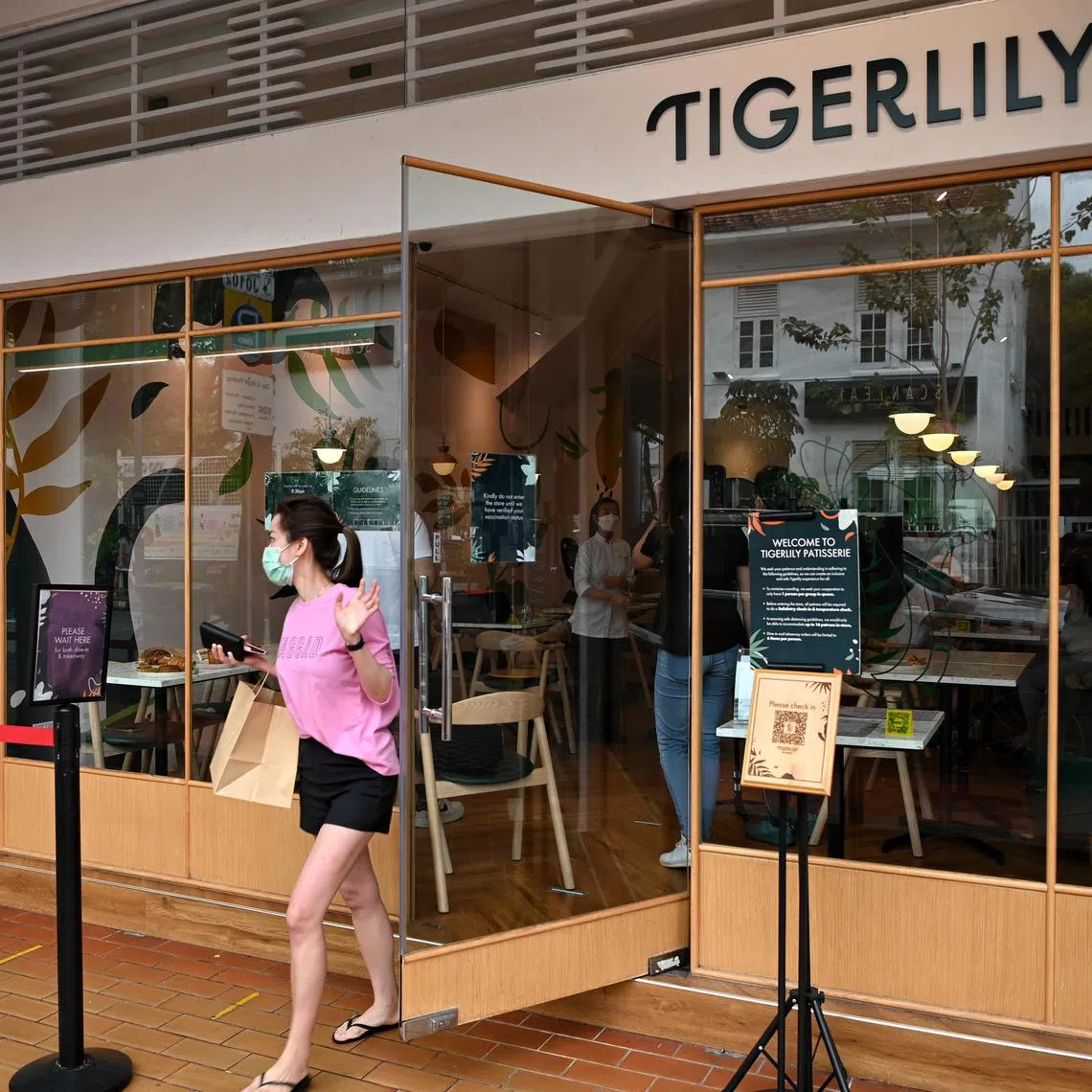 ST20220210_202210755197 Kua Chee Siong/ ayeast20/
Tigerlily Patisserie at Joo Chiat Road on 10 Feb 2022.
Food map of the best places to eat in the East of Singapore.