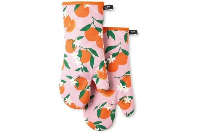 Best Mother’s Day gifts: Kate Spade Squeeze The Day Oven Mitt