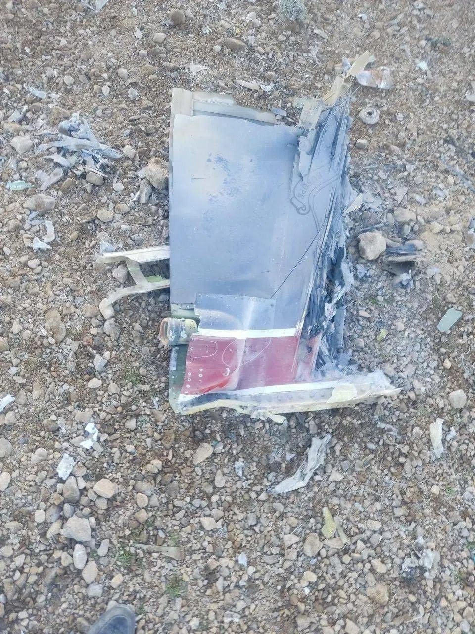 وطن نيوز – إيران تطارد أحد أفراد طاقم الطائرة الأمريكية المحطمة بعد الإبلاغ عن إنقاذ أحدهم