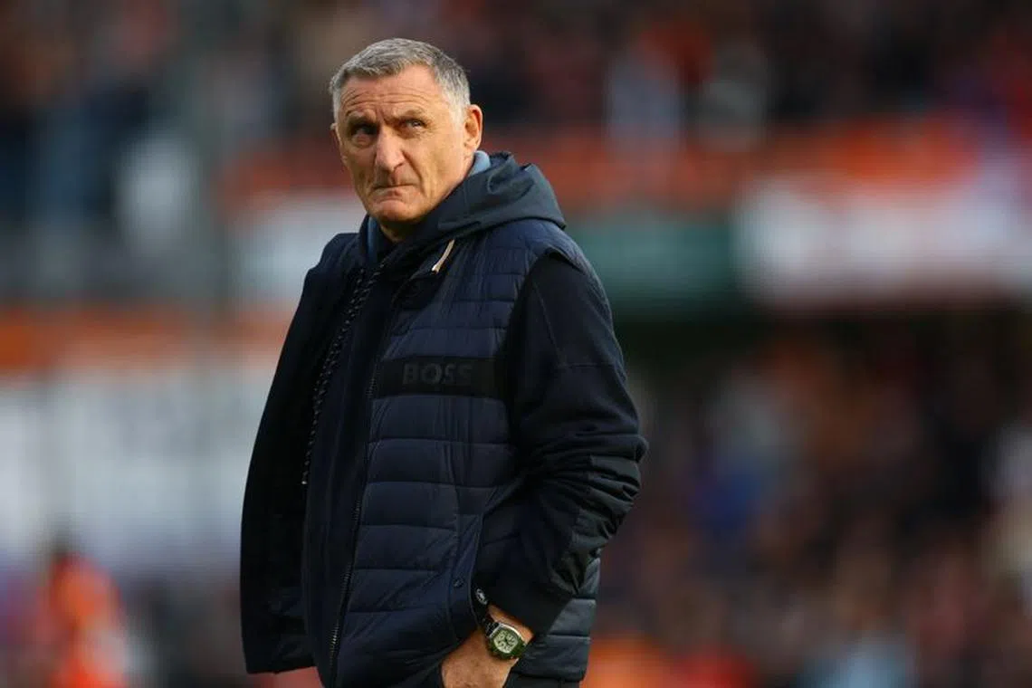 Soccer Football - Championship - Play-off - Semi Final - Second Leg - Luton Town v Sunderland - Kenilworth Road, Luton, Britain - May 16, 2023 Sunderland manager Tony Mowbray before the match Action Images via Reuters/Lee Smith/File Photo